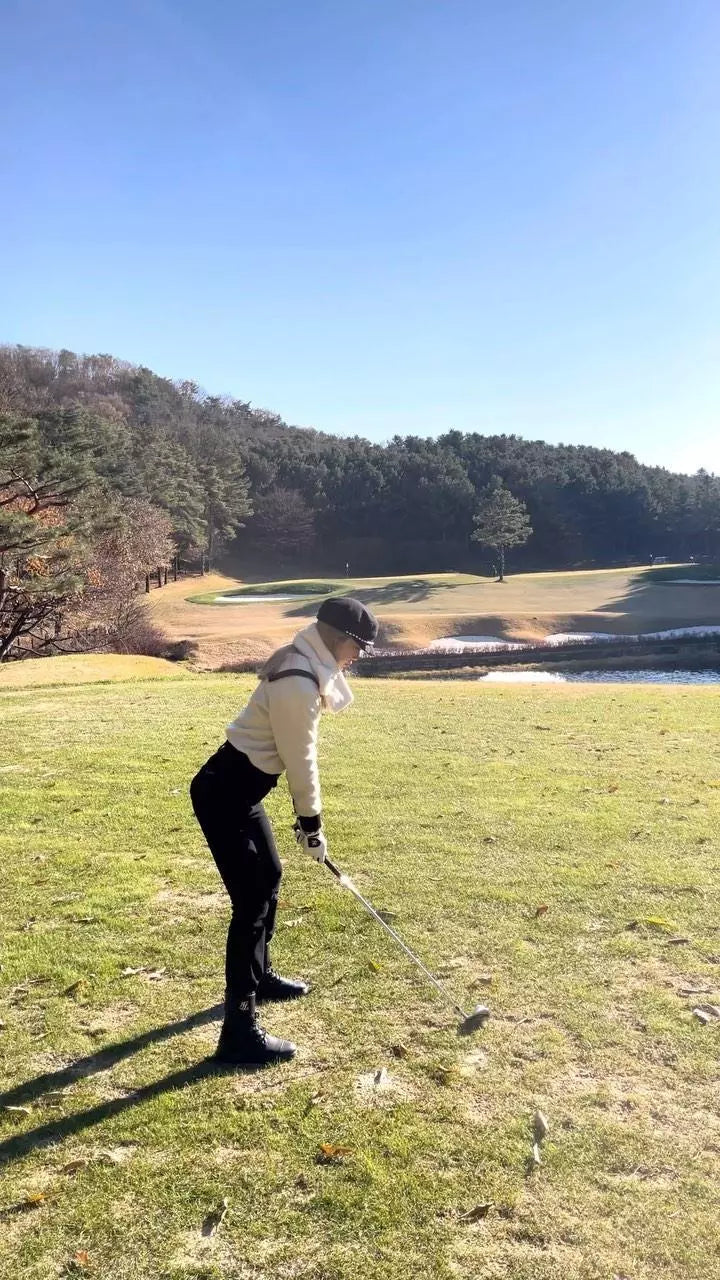 Vネックバックルウィンドプルーフカーディガン