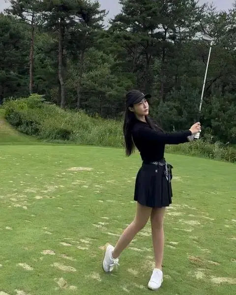 ウェーブカラーニット