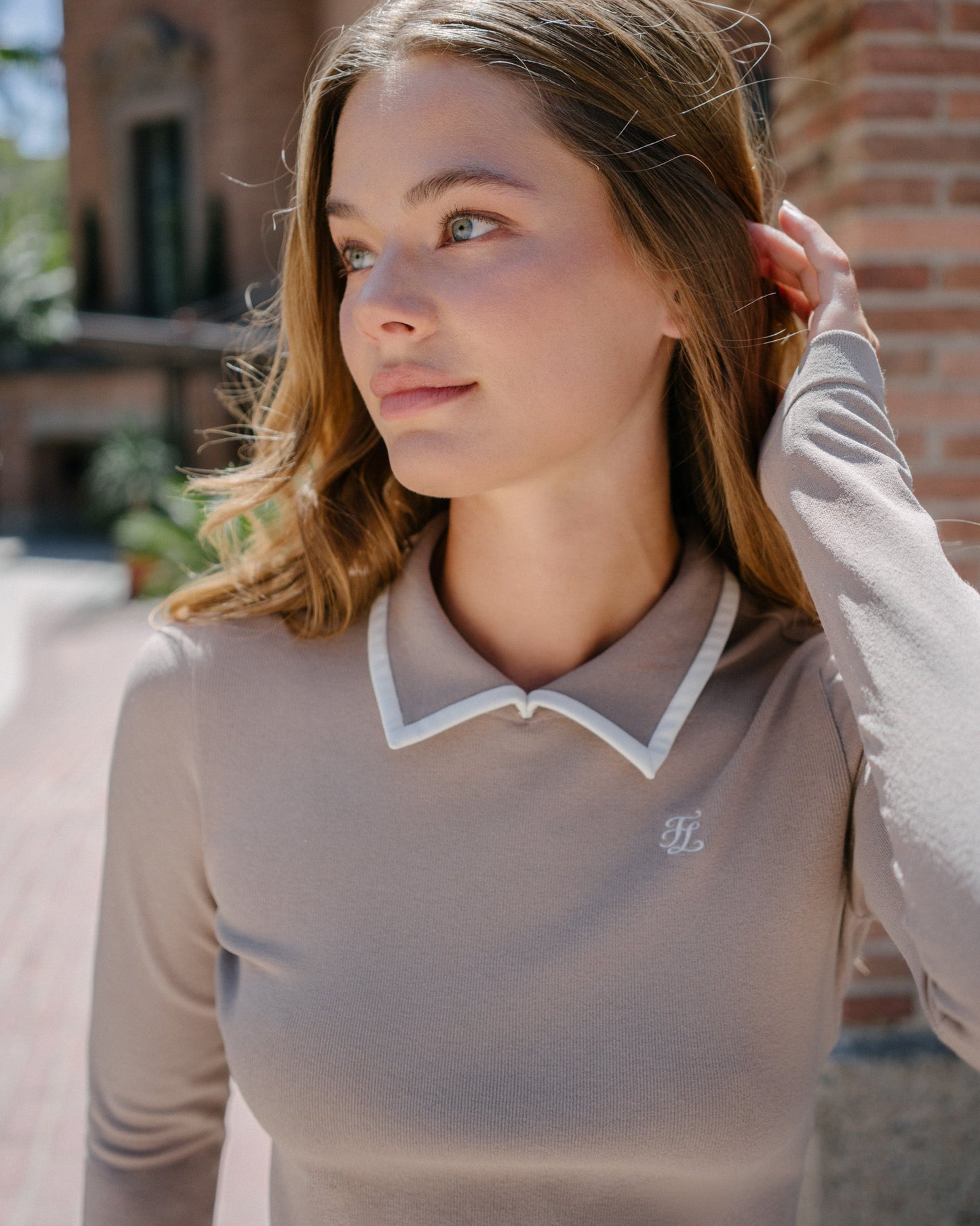 レザーカラーマッチニット