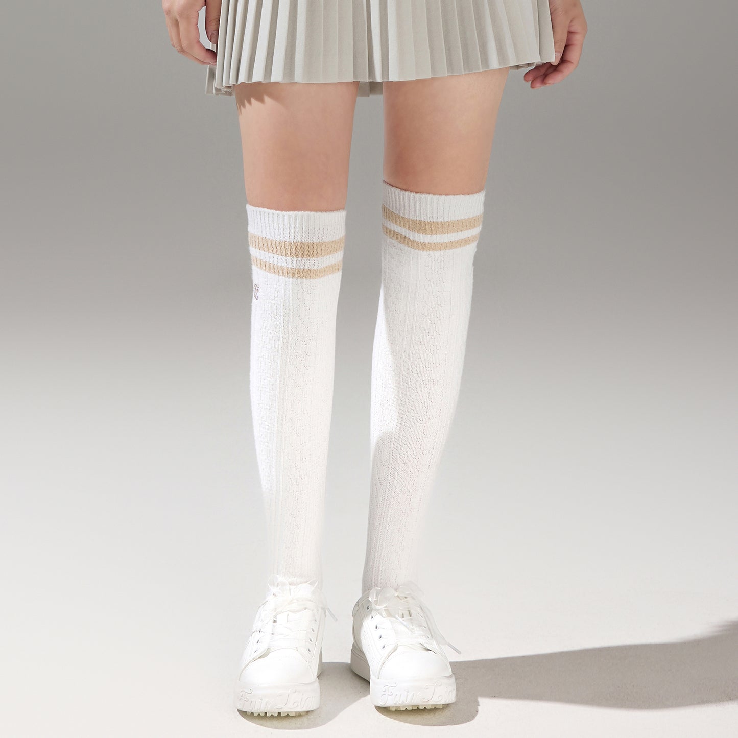 ケーブルニーハイソックス