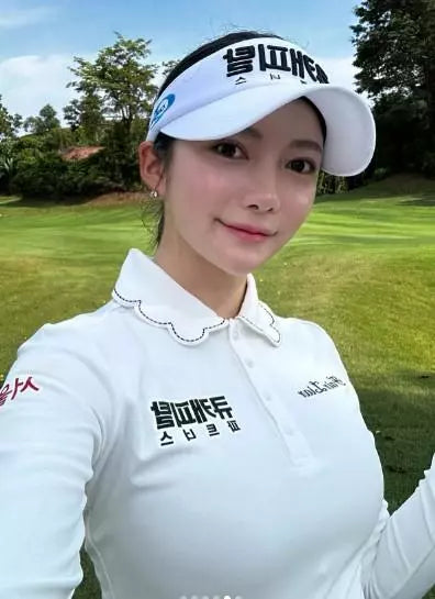 ウェーブカラーTシャツ