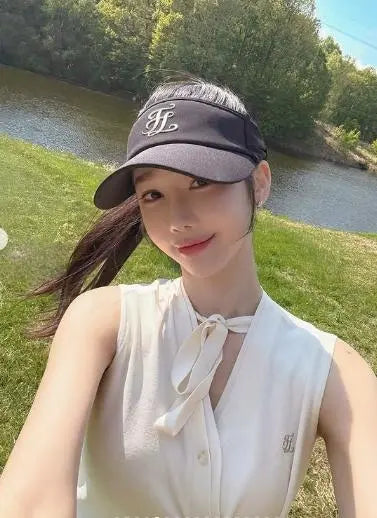 25SS ノースリーブVネックニットベストカーディガン