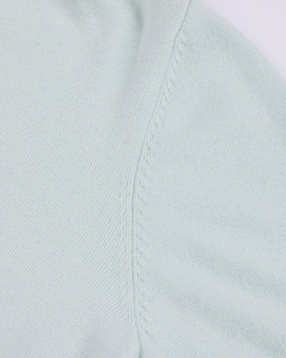 デタッチブルラウンドカラーTシャツ