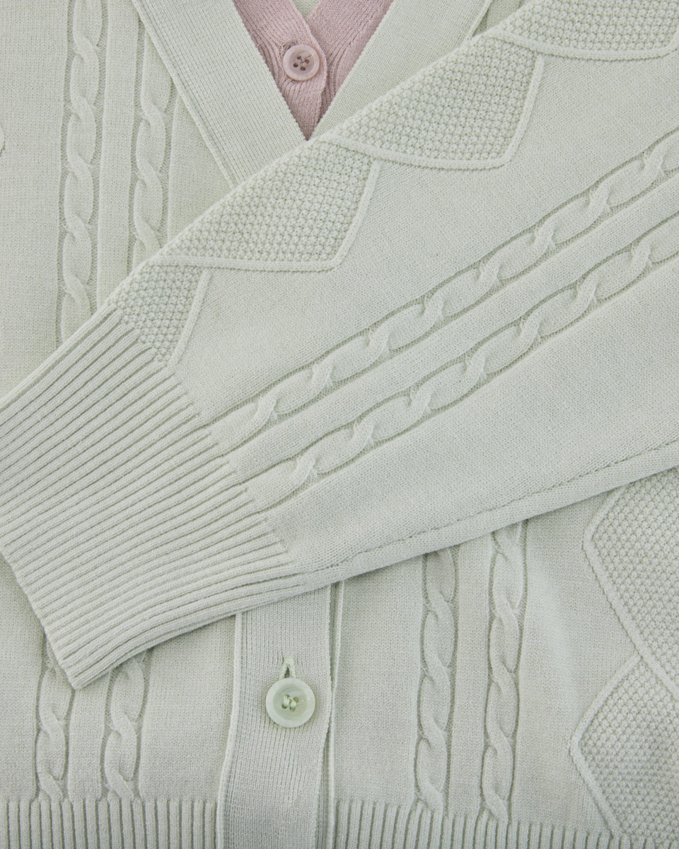 25SS Vネック編み柄ポイントカーディガン