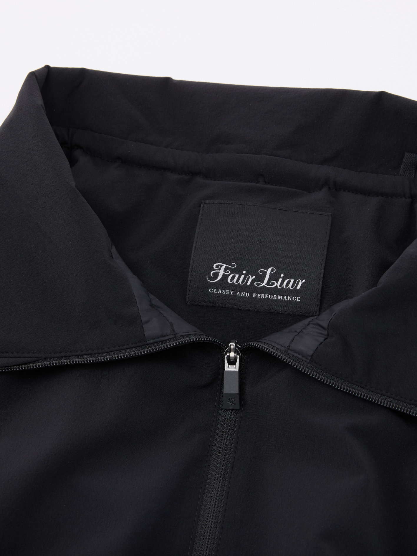 25SS ラッフルヘムジップアップジャンパー