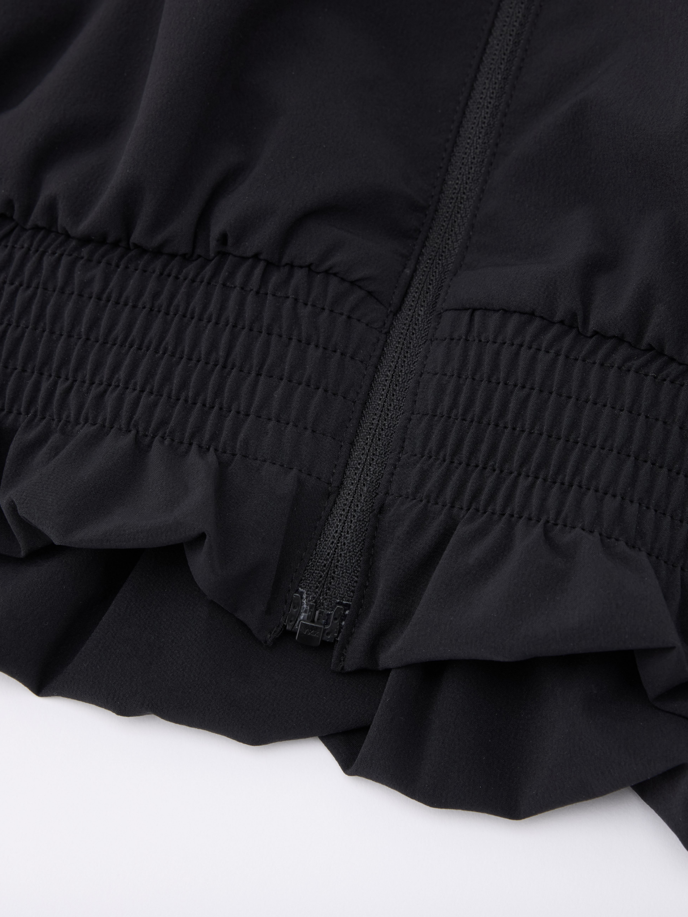 25SS ラッフルヘムジップアップジャンパー