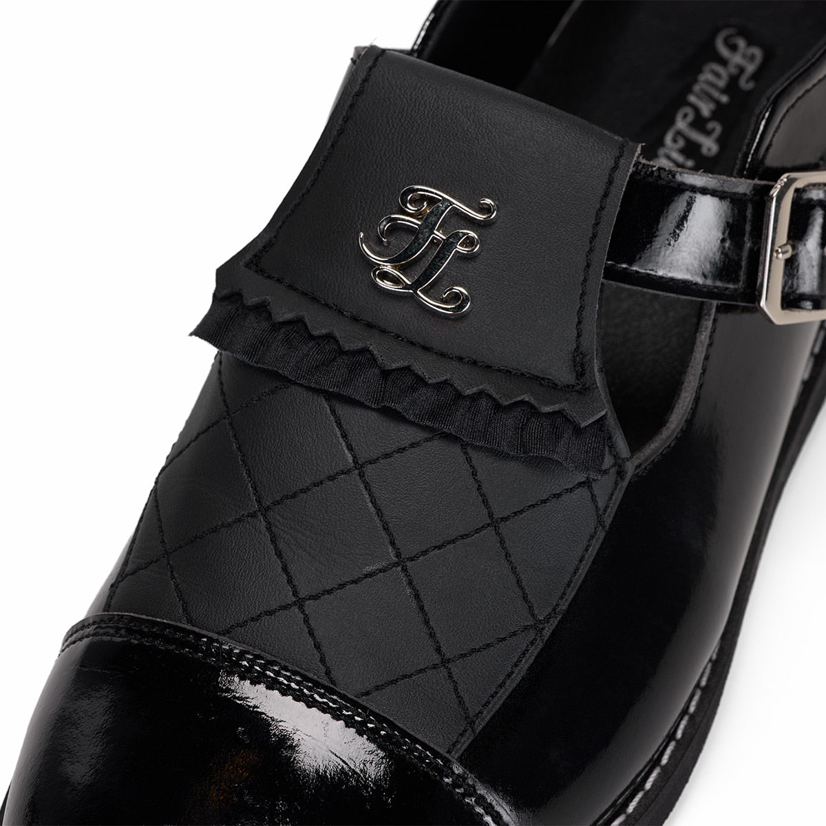 キルティングバックルローファー (ブラック)