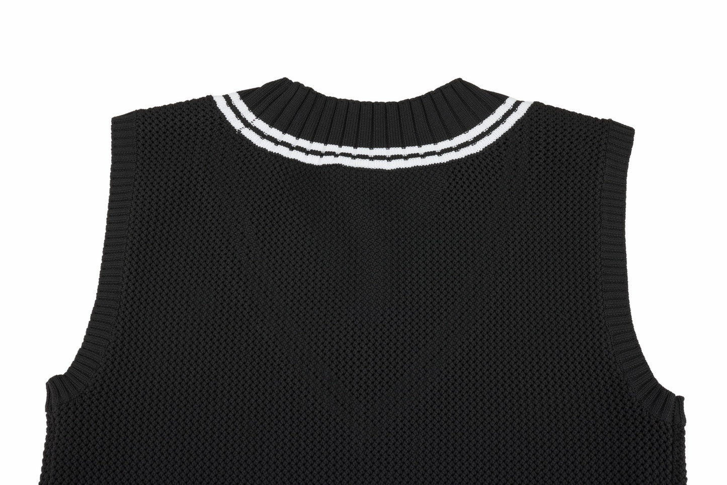 スカシ編みVネックベスト (ブラック)