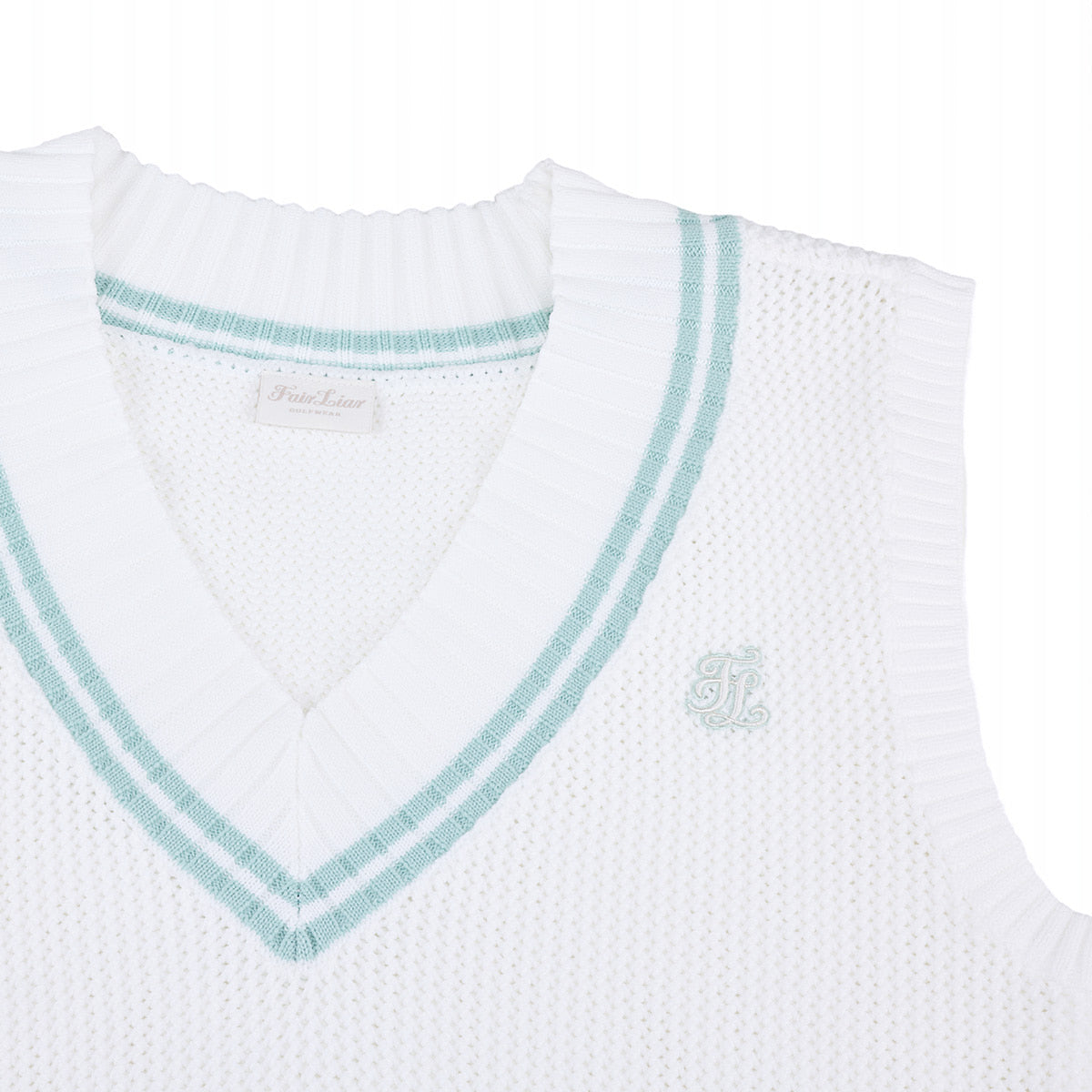 スカシ編みVネックベスト (ホワイト)