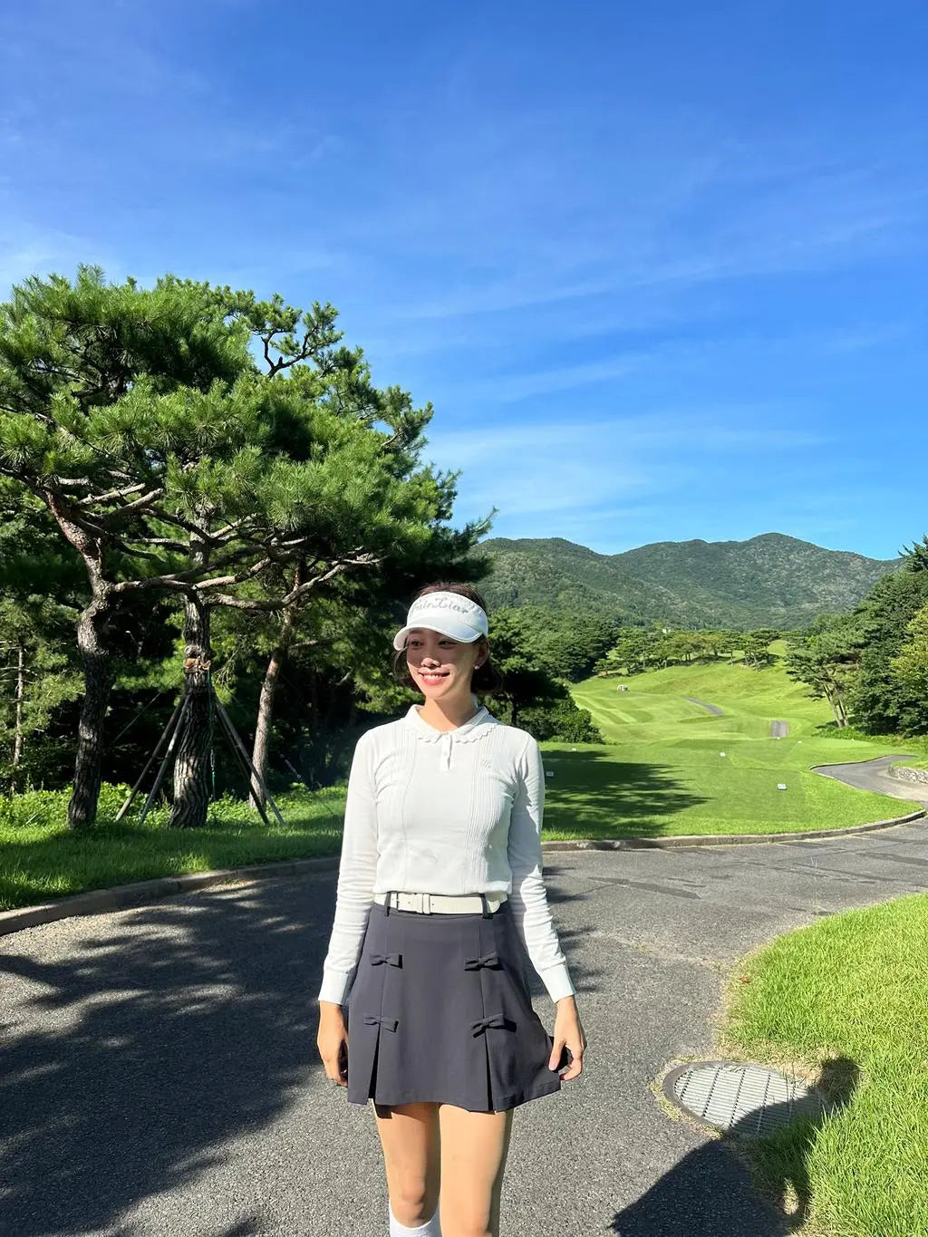 ウェーブカラーニット